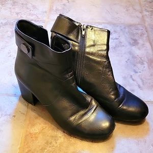 Nine West Ankle bootie